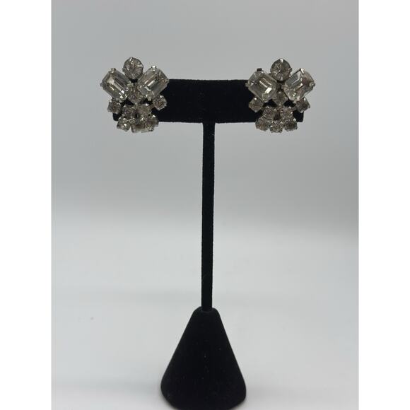 Vintage Clear Rhinestone Silver Tone Clip In Earrings - Picture 1 of 5
